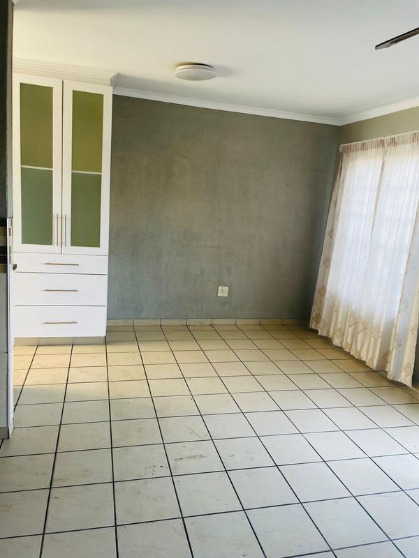 3 Bedroom Property for Sale in Montclair KwaZulu-Natal