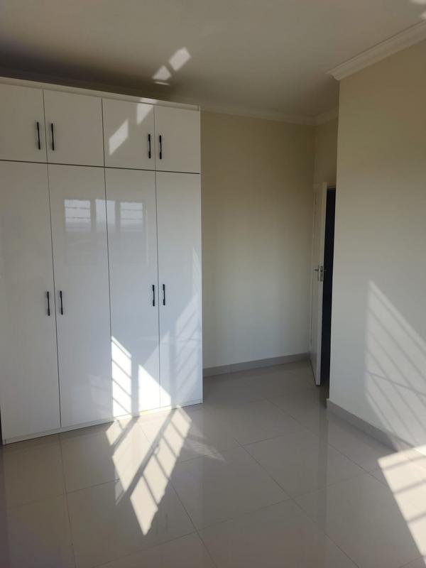 To Let 2 Bedroom Property for Rent in Westridge KwaZulu-Natal