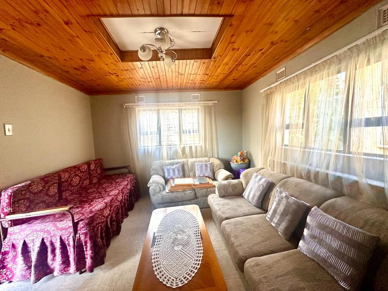 2 Bedroom Property for Sale in Umlazi KwaZulu-Natal