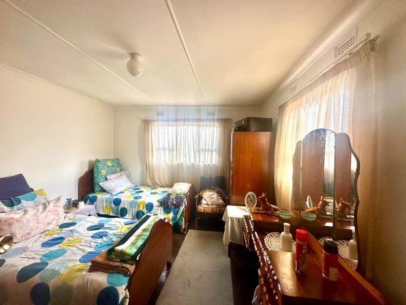 2 Bedroom Property for Sale in Umlazi KwaZulu-Natal