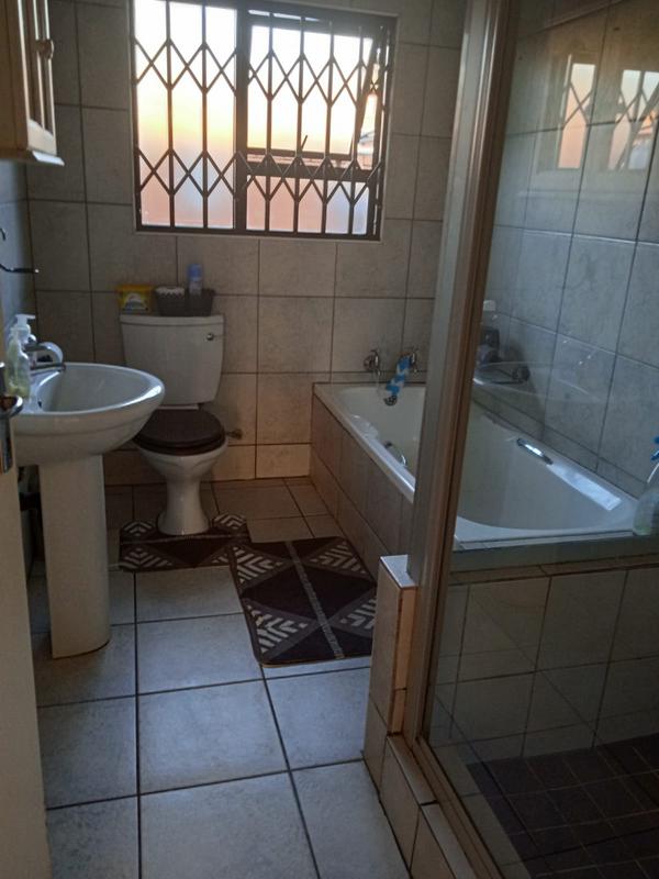 To Let 2 Bedroom Property for Rent in Arboretum KwaZulu-Natal