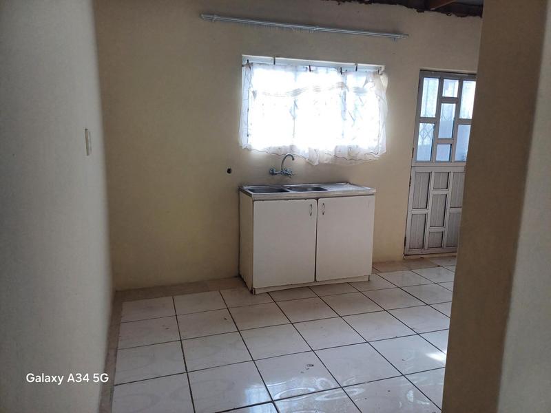 To Let 3 Bedroom Property for Rent in Kwadabeka J KwaZulu-Natal