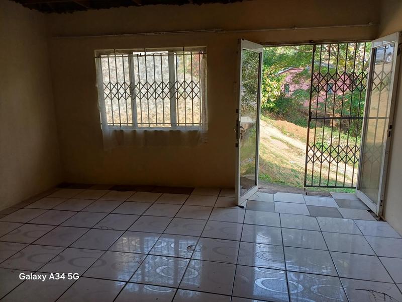 To Let 3 Bedroom Property for Rent in Kwadabeka J KwaZulu-Natal