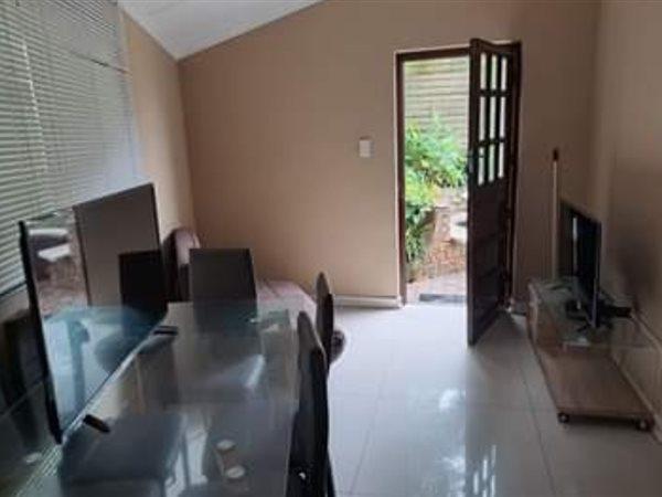 To Let 1 Bedroom Property for Rent in Umhlanga Rocks KwaZulu-Natal