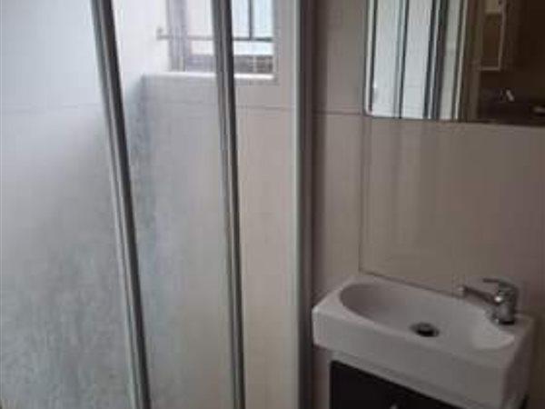 To Let 1 Bedroom Property for Rent in Umhlanga Rocks KwaZulu-Natal