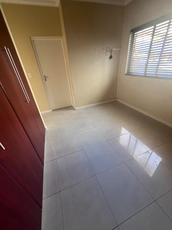 To Let 2 Bedroom Property for Rent in Umhlanga Ridge KwaZulu-Natal