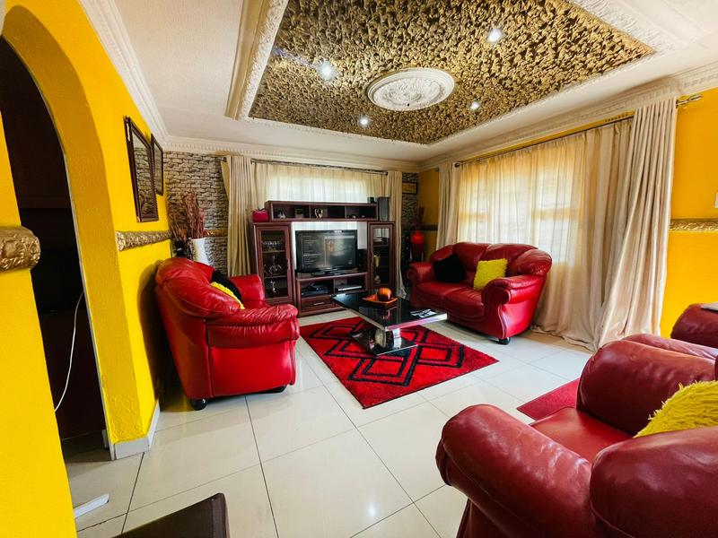 4 Bedroom Property for Sale in Kwamashu KwaZulu-Natal