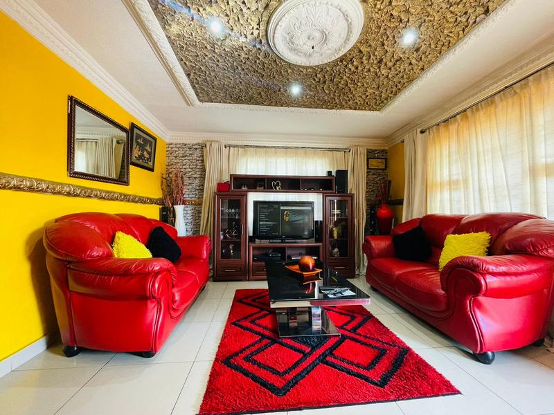 4 Bedroom Property for Sale in Kwamashu KwaZulu-Natal