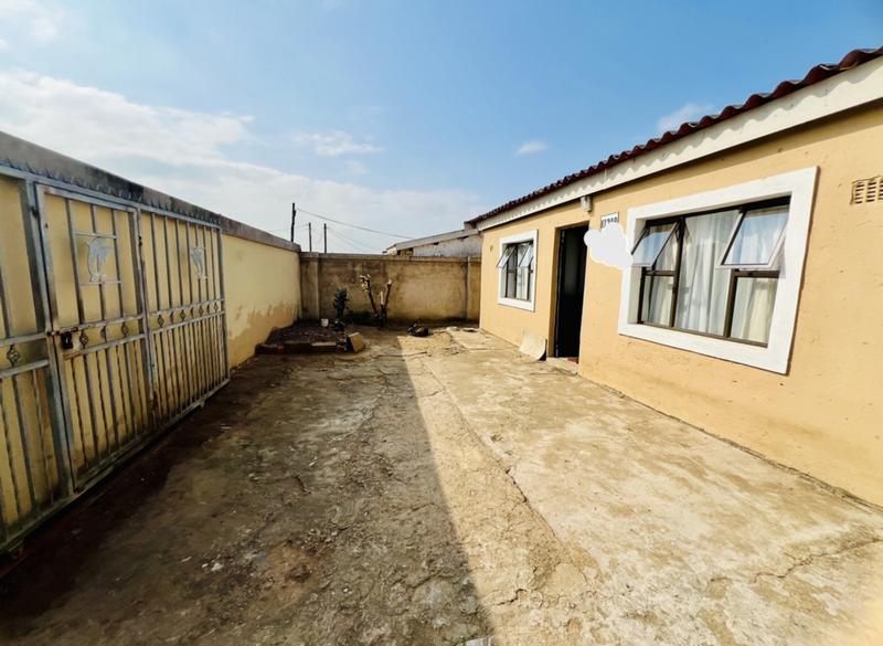 3 Bedroom Property for Sale in Kwamashu KwaZulu-Natal