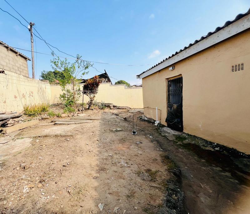 3 Bedroom Property for Sale in Kwamashu KwaZulu-Natal