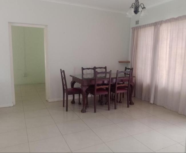 To Let 3 Bedroom Property for Rent in Umtentweni KwaZulu-Natal