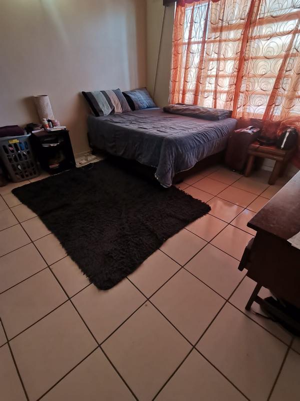 To Let 2 Bedroom Property for Rent in Margate KwaZulu-Natal