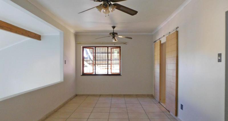 4 Bedroom Property for Sale in Montclair KwaZulu-Natal