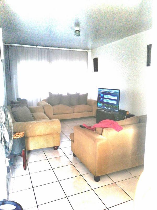 2 Bedroom Property for Sale in Morningside KwaZulu-Natal