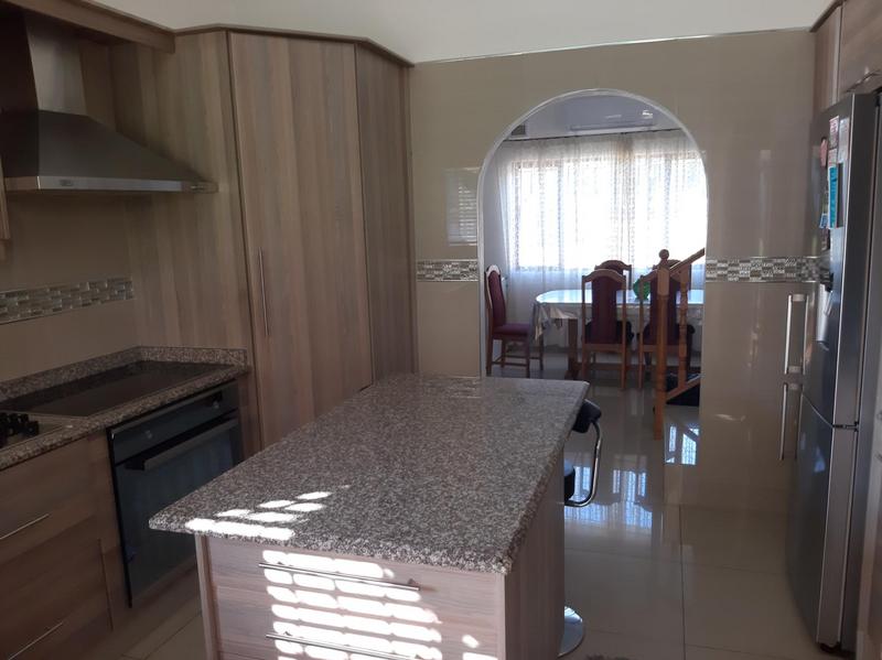 4 Bedroom Property for Sale in Umzinto KwaZulu-Natal