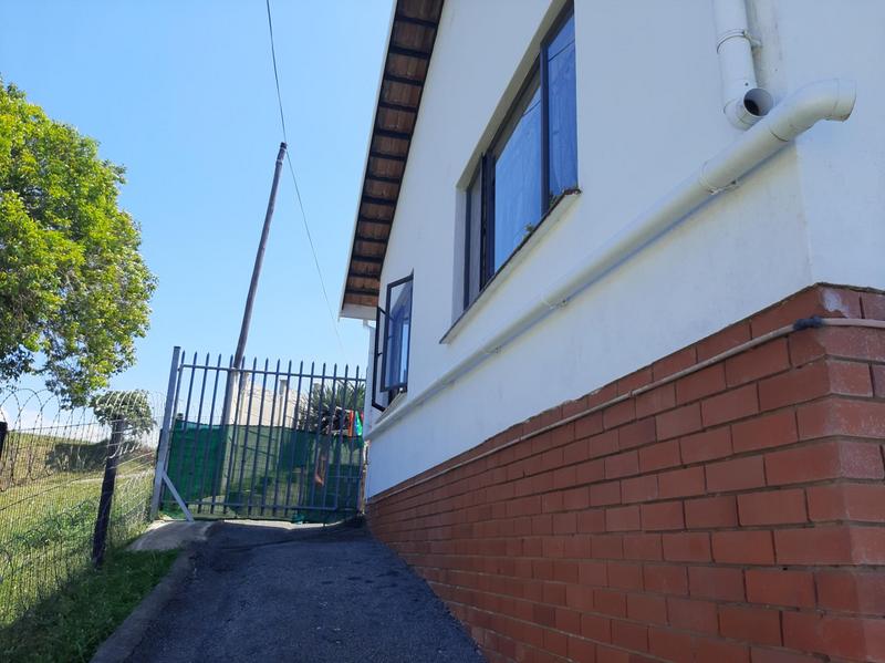 4 Bedroom Property for Sale in Umzinto KwaZulu-Natal