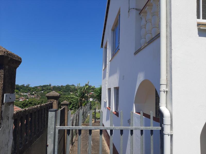 4 Bedroom Property for Sale in Umzinto KwaZulu-Natal