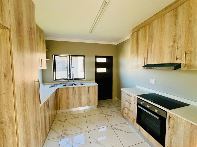 6 Bedroom Property for Sale in Illovo KwaZulu-Natal