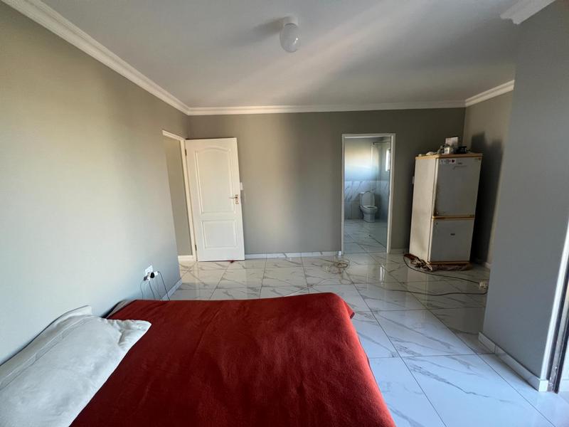 6 Bedroom Property for Sale in Illovo KwaZulu-Natal