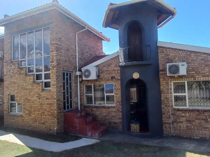 3 Bedroom Property for Sale in Arena Park KwaZulu-Natal