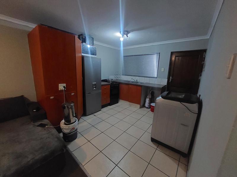 2 Bedroom Property for Sale in Montclair KwaZulu-Natal