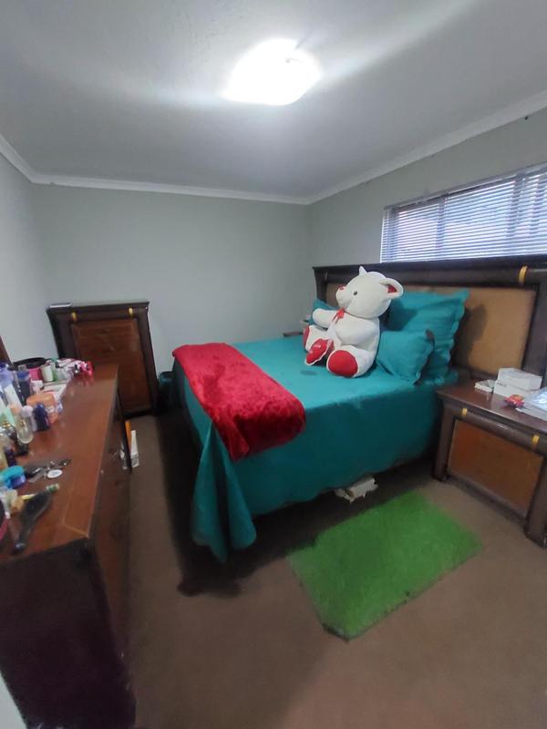 2 Bedroom Property for Sale in Montclair KwaZulu-Natal