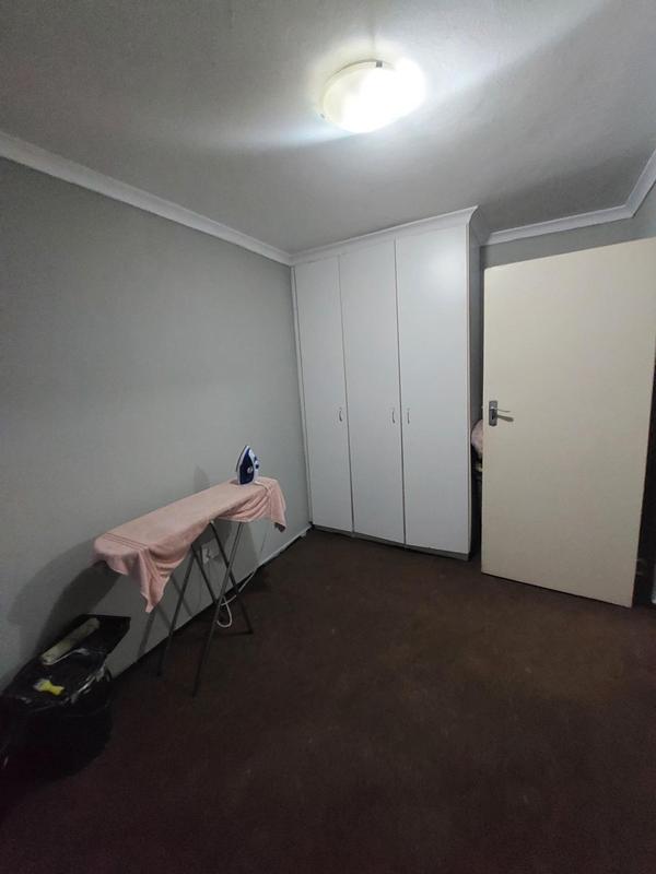 2 Bedroom Property for Sale in Montclair KwaZulu-Natal