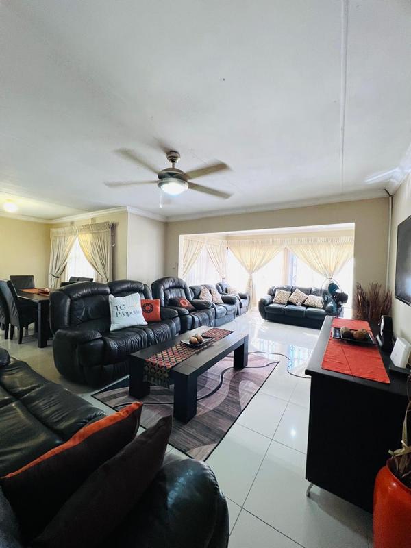 4 Bedroom Property for Sale in Rossburgh KwaZulu-Natal