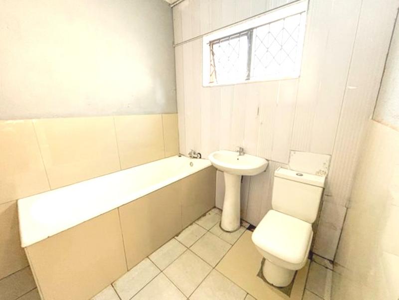 3 Bedroom Property for Sale in Ntuzuma KwaZulu-Natal