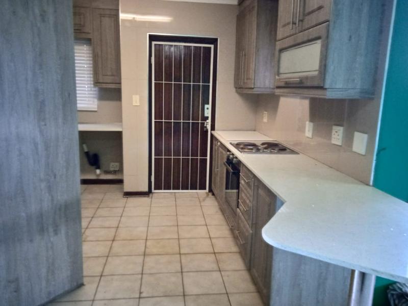 To Let 3 Bedroom Property for Rent in Birdswood KwaZulu-Natal