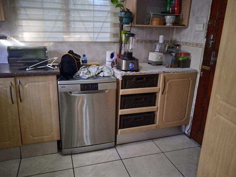 3 Bedroom Property for Sale in Brackenham KwaZulu-Natal