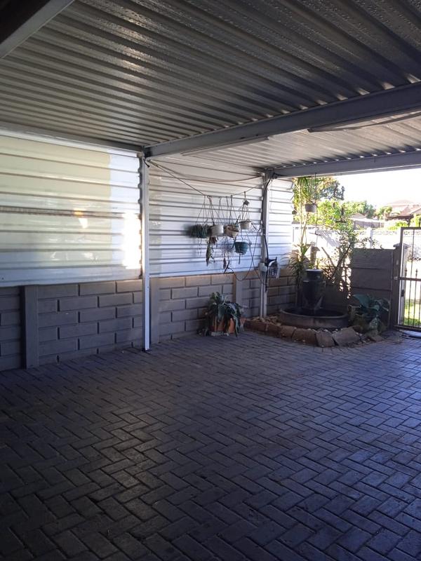 3 Bedroom Property for Sale in Brackenham KwaZulu-Natal