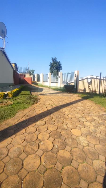 2 Bedroom Property for Sale in Bombay Heights KwaZulu-Natal