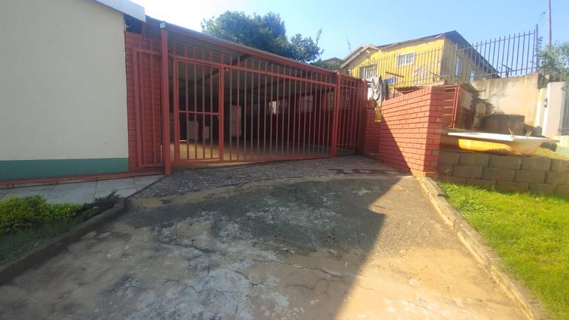 2 Bedroom Property for Sale in Bombay Heights KwaZulu-Natal