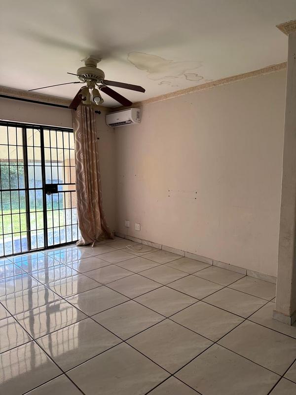 3 Bedroom Property for Sale in Empangeni Central KwaZulu-Natal