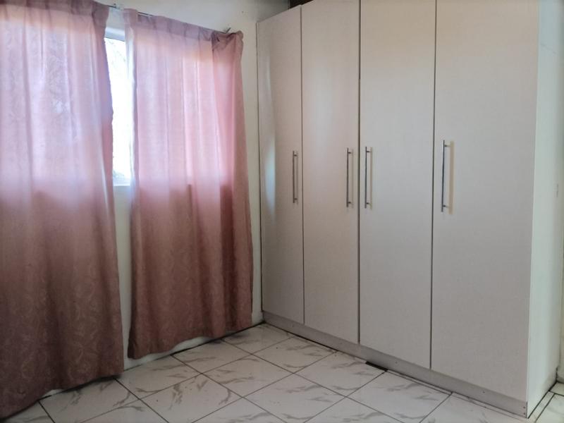 2 Bedroom Property for Sale in Kwadabeka KwaZulu-Natal