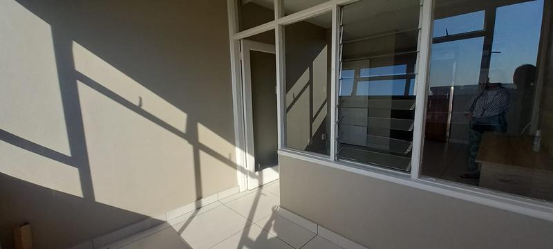 To Let 1 Bedroom Property for Rent in Windermere KwaZulu-Natal
