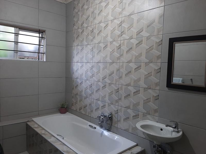 3 Bedroom Property for Sale in Kwadabeka KwaZulu-Natal