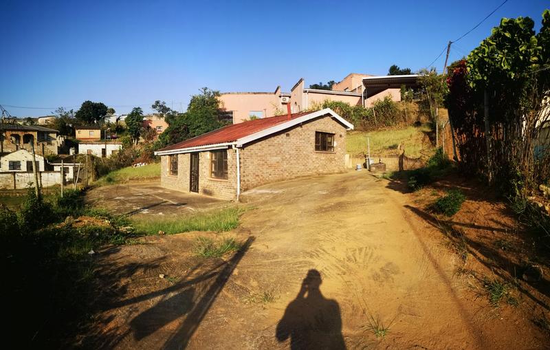 To Let 2 Bedroom Property for Rent in Umlazi KwaZulu-Natal