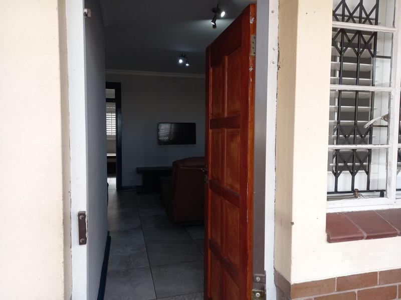 To Let 2 Bedroom Property for Rent in Malvern KwaZulu-Natal