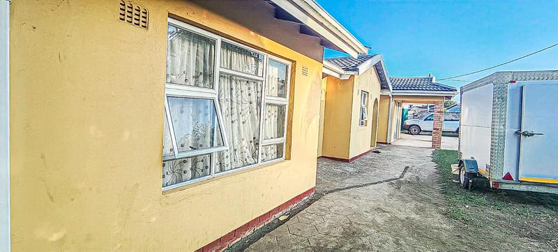 5 Bedroom Property for Sale in Ngwelezana KwaZulu-Natal