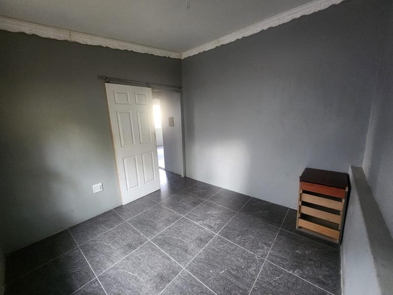 To Let 2 Bedroom Property for Rent in Chatsworth KwaZulu-Natal