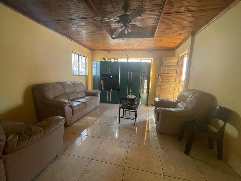 3 Bedroom Property for Sale in Kwamashu KwaZulu-Natal