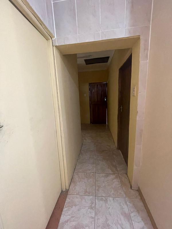 3 Bedroom Property for Sale in Kwamashu KwaZulu-Natal