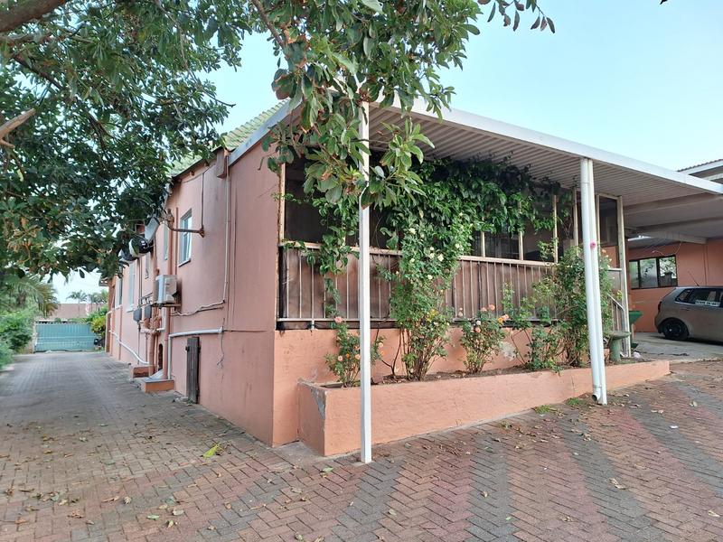 To Let 2 Bedroom Property for Rent in Umkomaas KwaZulu-Natal