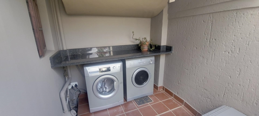 To Let 2 Bedroom Property for Rent in Waterkloof Limpopo