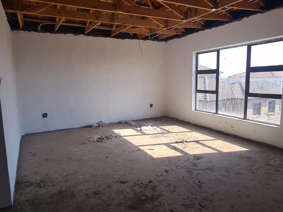 5 Bedroom Property for Sale in Waterberry Country Estate Limpopo