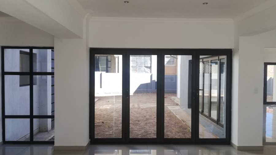 4 Bedroom Property for Sale in Woodhill Estate Limpopo