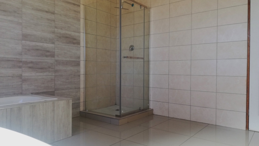 4 Bedroom Property for Sale in Woodhill Estate Limpopo