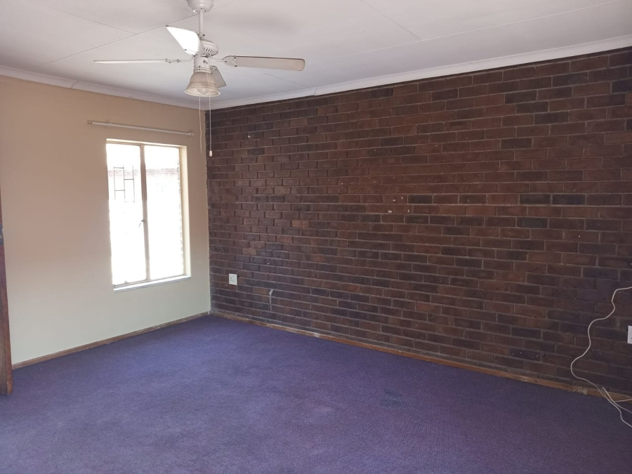 2 Bedroom Property for Sale in Annadale Limpopo